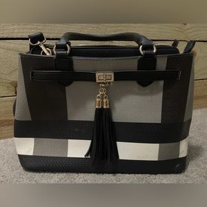 Women’s Purse 15”Long  x 10” Tall x 6.5” Wide Gray/Black/White Zipper Tassels